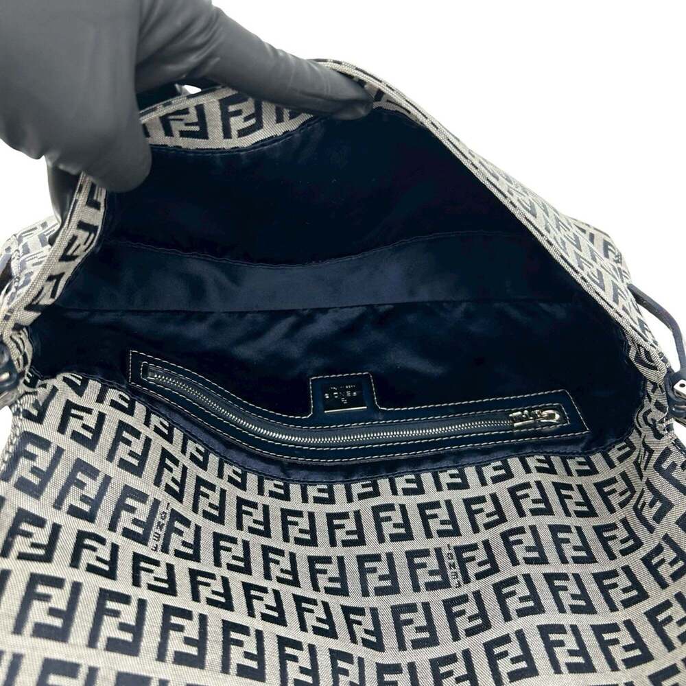 FENDI Blue Leather Shoulder Bag - Picture 9 of 10